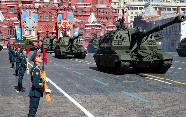 В России решили перенести парад 9 мая - СМИ