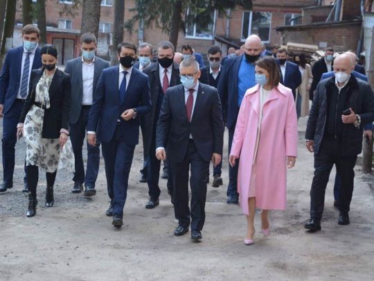 Фінансувати проєкт Разумкова може «соняшниковий» магнат і дорожній будівельник Сергій Лабазюк, — ЗМІ