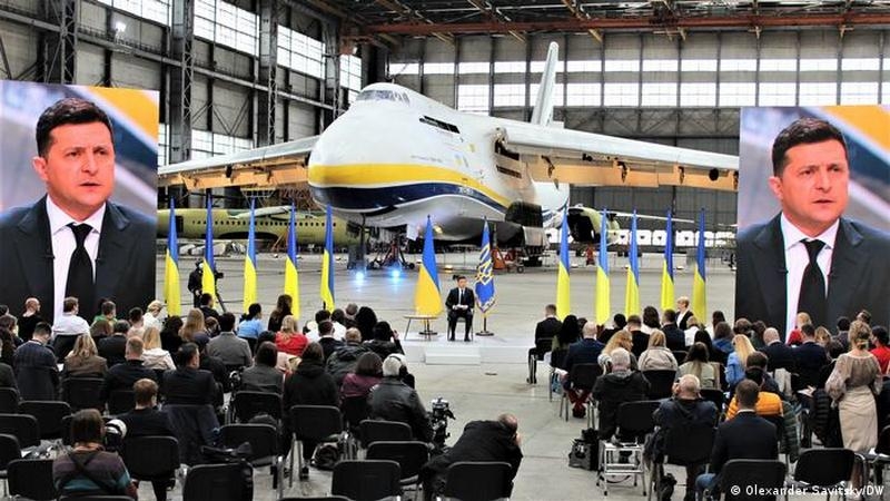 Світлана Чуніхіна: «Подивіться на Лукашенка та Путіна. Від такої загрози нас захищає лише змінюваність влади»
