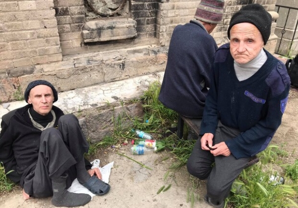 Пациенты больницы: на одесское кладбище выбросили троих человек с инвалидностью 