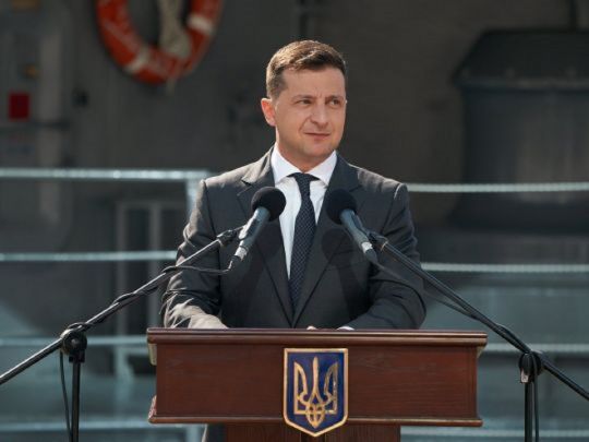 Нехай домівки повняться добром і благодаттю: Зеленський привітав українців з Трійцею