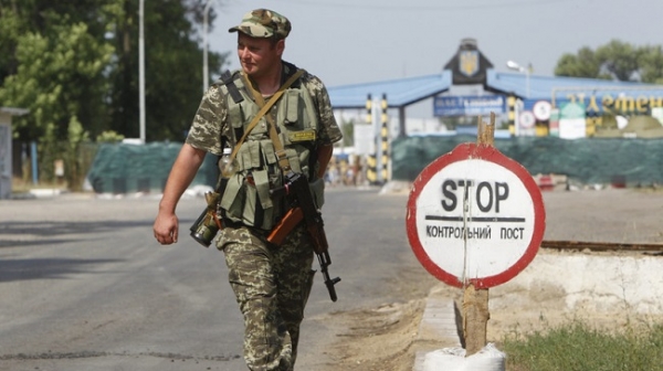 Три сотрудника СБУ напали на двух украинских пограничников на российской границе