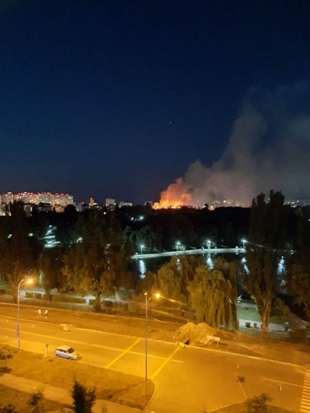 У Броварах масштабна пожежа в п'ятиповерхівці: перші подробиці (відео)