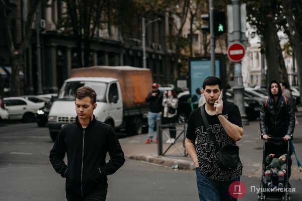 Из лета в глубокую осень: как Одесса и одесситы первые холода встречают. Фоторепортаж
