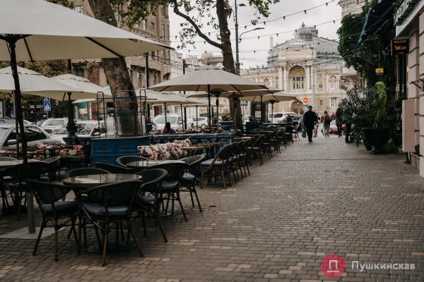 Из лета в глубокую осень: как Одесса и одесситы первые холода встречают. Фоторепортаж