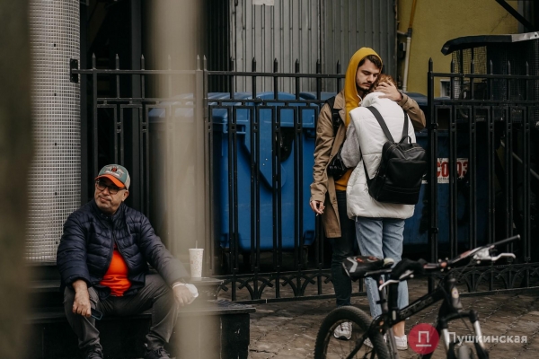 Из лета в глубокую осень: как Одесса и одесситы первые холода встречают. Фоторепортаж