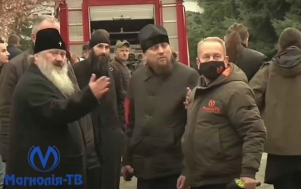 Против священнослужителей из Лавры открыли производство
