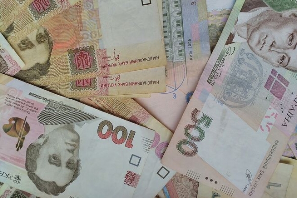 
Контрабанда, "скрутки", конвертцентры: до 48% всех теневых схем покрывают Любченко и Марченко – СМИ
