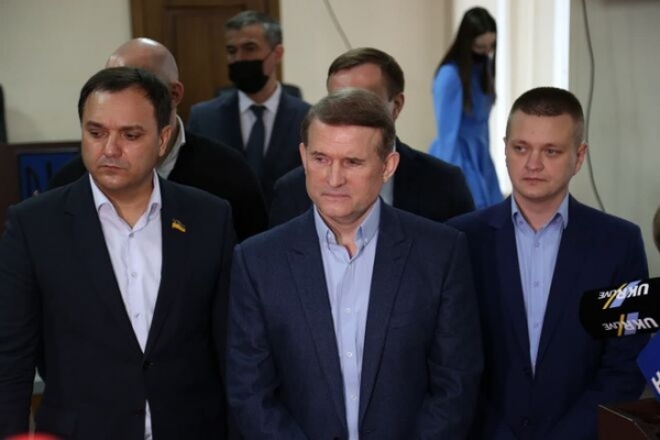 
Медведчук: Украина должна стать парламентской республикой
