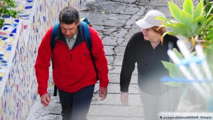 «За 16 років особисто для мене найбільшими викликами були дві події»: останнє інтерв'ю канцлера Ангели Меркель