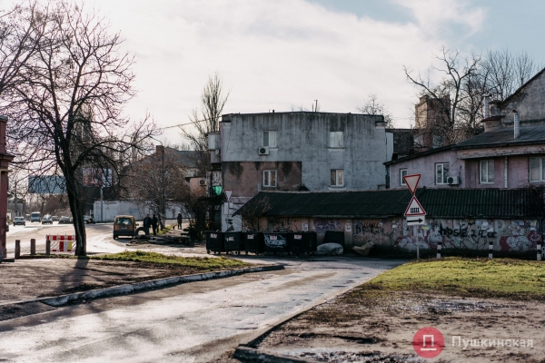 Нетуристическая Одесса, часть 5: Ближние Мельницы — мукомольное прошлое и невнятное настоящее