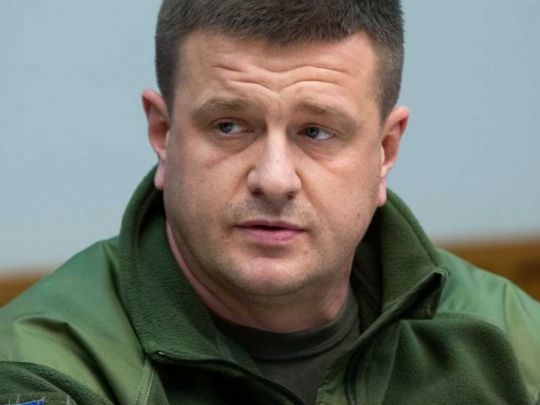 «Бравий розвідник»: експерт про від’їзд Бурби з країни