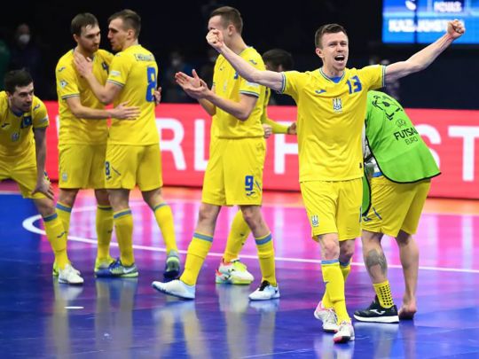 Де&nbsp;дивитися Україна&nbsp;&mdash; Росія: розклад прямих трансляцій &frac12; фіналу футзального Євро-2022