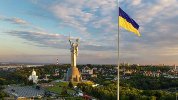 В Киеве ракета попала в жилой дом: разрушены несколько этажей. Фото