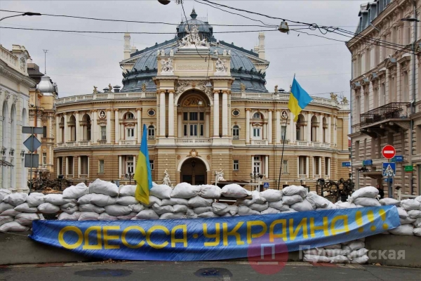 «Этот город мы отстоим. Не обсуждается!»: фоторепортаж о тех, кто защищает Одессу
