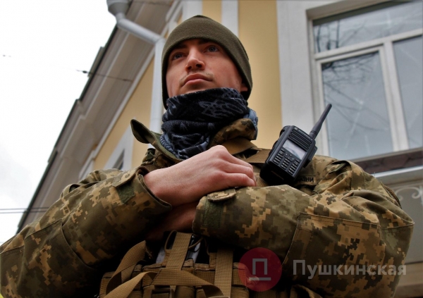 «Этот город мы отстоим. Не обсуждается!»: фоторепортаж о тех, кто защищает Одессу