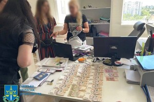 В Одессе на взятке попалась чиновница горсовета 
