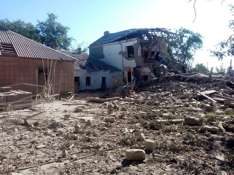 Російський ворог підло обстріляв лікарні та житлові будинки Миколаєва: відомо про велику кількість постраждалих