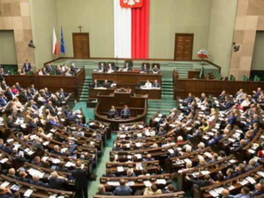 «В польському парламенті є партія «росія»: у Сеймі депутата хочуть позбавити недоторканості