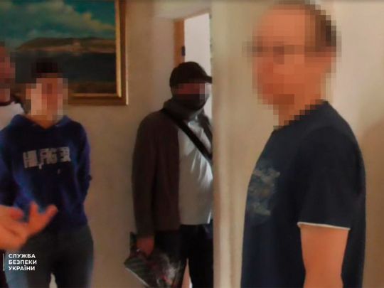 Збирав для ворога дані про постачання армії західного озброєння: СБУ затримала «військового експерта"-зрадника