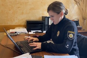 В Одессе задержали бездомную, которая родила и бросила младенца в заброшке на "Двух Столбах"