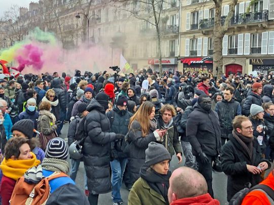 У Франції протестують проти закону про підвищення пенсійного віку