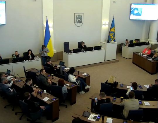 Половина фракції «ЄС» залишила засідання Львівської міськради: до чого тут Садовий?