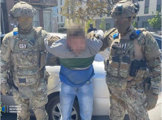 Шпигував за позиціями морської піхоти: колишній посадовець податкової міліції виявився ворожим агентом
