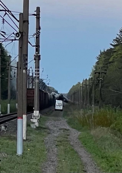 У росії «невідомий» безпілотник підпалив ще одну нафтобазу (фото, відео)
