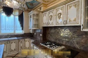 В золоте и с бронированными окнами: в Одессе продают пентхаус за 1,4 миллионов долларов