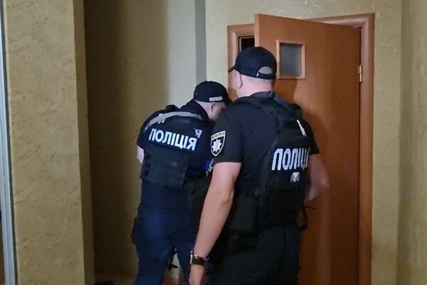 В Одессе задержали сутенера и его проституток 