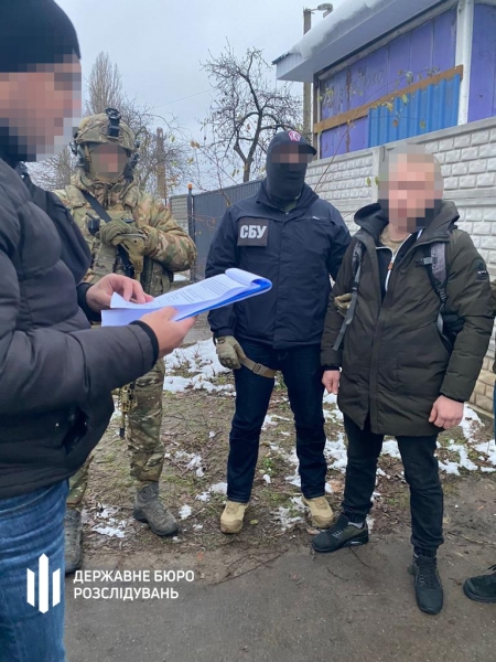 Керівництво Бердянської колонії тортурами вибивало гроші із ув'язнених, — ДБР (фото, відео)