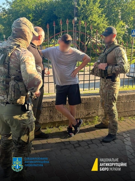 Затримано голову Тернопільської облради, в ОВА проходять обшуки: що трапилося (фото, відео)