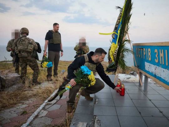 Справжній ляпас для росії: експерт про візит Зеленського на Зміїний