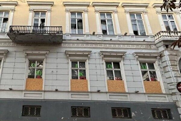 От ночного обстрела Одессы пострадал почти десяток объектов из охранной зоны ЮНЕСКО От ночного обстрела Одессы пострадал почти десяток объектов из охранной зоны ЮНЕСКО