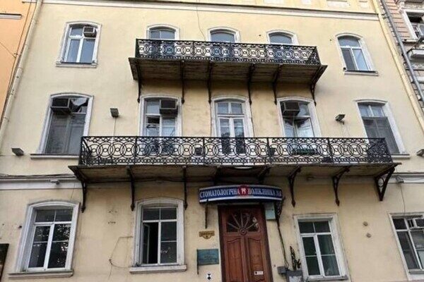 От ночного обстрела Одессы пострадал почти десяток объектов из охранной зоны ЮНЕСКО От ночного обстрела Одессы пострадал почти десяток объектов из охранной зоны ЮНЕСКО
