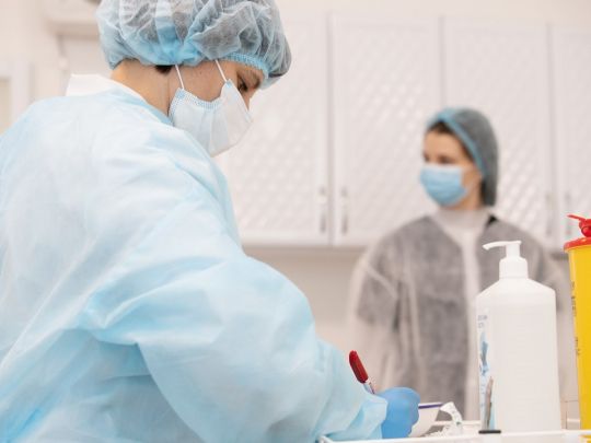 COVID відкрив епідемічний сезон у Києві: за тиждень майже 400 хворих та двоє померлих, — КМДА