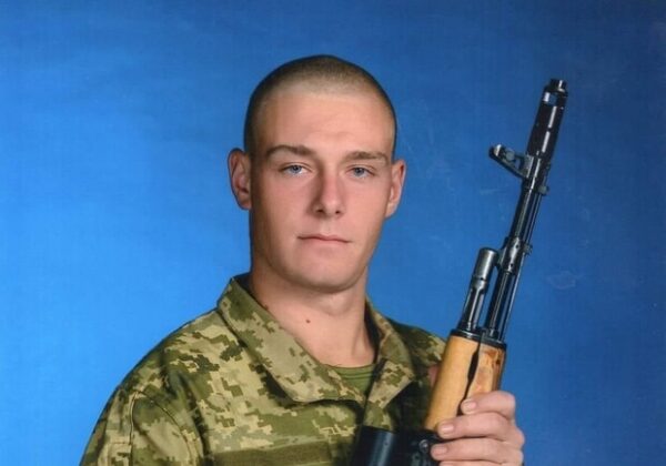 В Одесской области в честь погибшего воина назвали улицу и установили мемориальную доску В Одесской области в честь погибшего воина назвали улицу и установили мемориальную доску