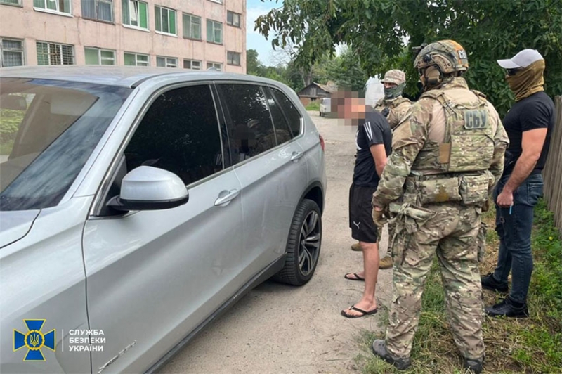 «Провів» до Києва на власному авто майже 130 одиниць техніки ворога: агента фсб посадили на 15 років