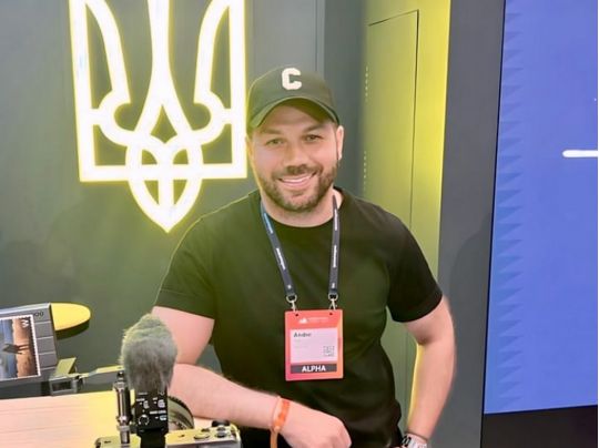 «Та ще нічка була»: Андре Тан вразив зізнанням про зустріч з Періс Гілтон