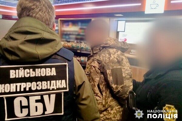 15 тысяч гривен или ротация на фронт: в Одессе заместитель командира военной части попался на взятке