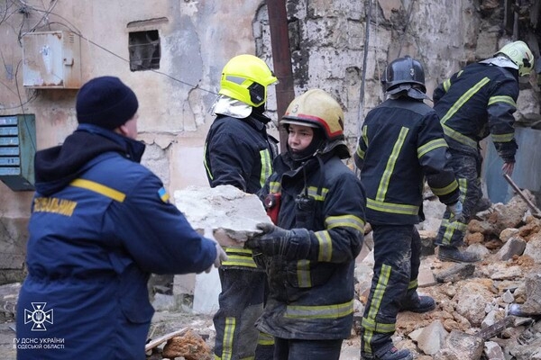 На Базарной в Одессе обвалился дом