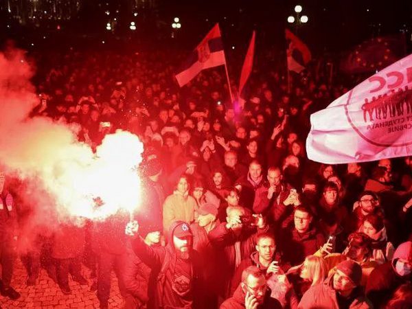 Сербський Майдан: влада в&nbsp;Белграді погрожує жорстко придушити масові акції протесту незгодних із&nbsp;результатами парламентських виборів