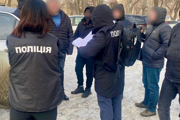 В Одессе предприниматель требовал взятку за оформление инвалидности онкобольной матери военного