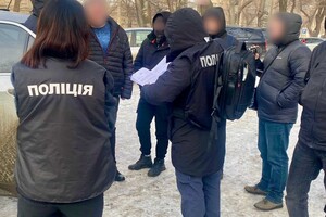 В Одессе предприниматель требовал взятку за оформление инвалидности онкобольной матери военного