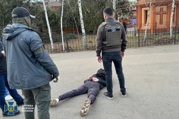 В Одессе разоблачили преступную группировку, которая сбывала оружие и боеприпасы с фронта
