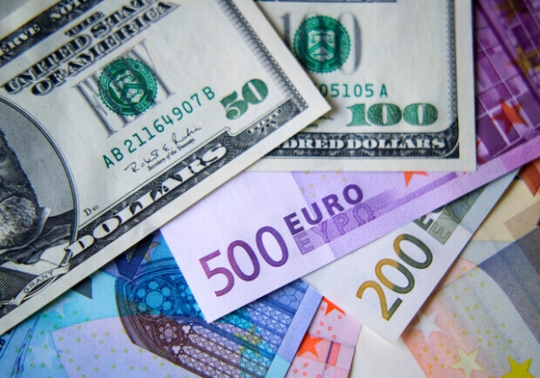Курс валют в Украине 25 февраля 2024: сколько стоит доллар и евро