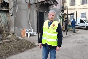 Из-за ночной атаки в Одессе пострадали пять домов: подробности (фото)