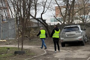 Из-за ночной атаки в Одессе пострадали пять домов: подробности (фото)