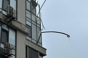 Атака Одессы: обломки ракеты повредили недострой, пострадали несколько высоток